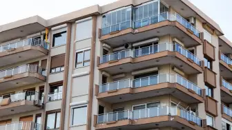 Tuzla’da Site Bloğunda Genç Kadın Hayatını Kaybetti