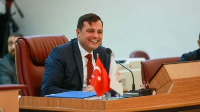 AK Parti, 2024 Yerel Seçimlerinde Uşak Belediye Başkan Adayı Açıklandı