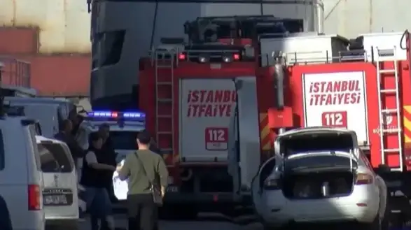 Tuzla Sanayi Sitesinde Yangın Çıktı