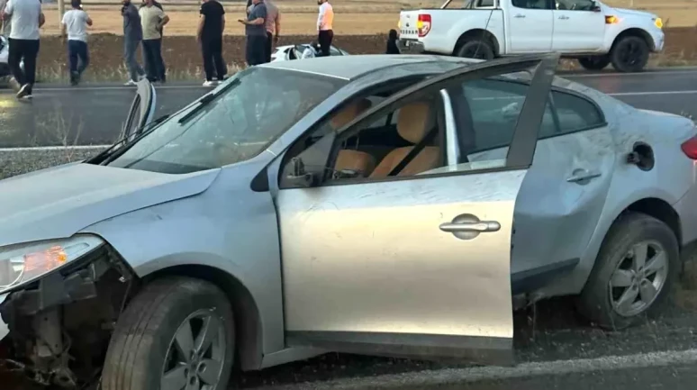Siirt Kurtalan’da İki Otomobil Çarpıştı Beş Kişi Yaralandı