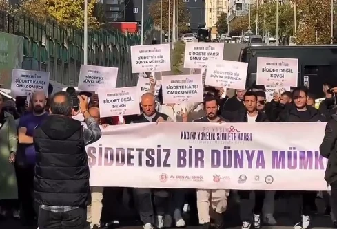 Tuzla’da Erkeklerin Katıldığı Sessiz Yürüyüş Düzenlendi